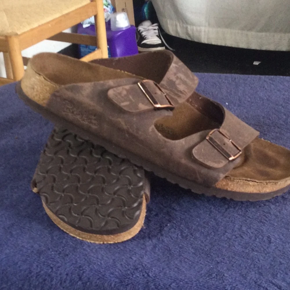 Kids Brown Double-Buckle Sandals